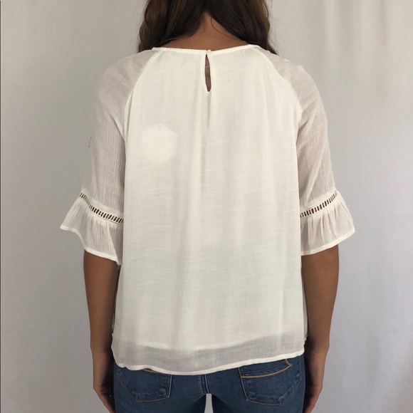 Embroidered Ruffle Sleeve Top π§΅ NEW!! - Picture 3 of 3